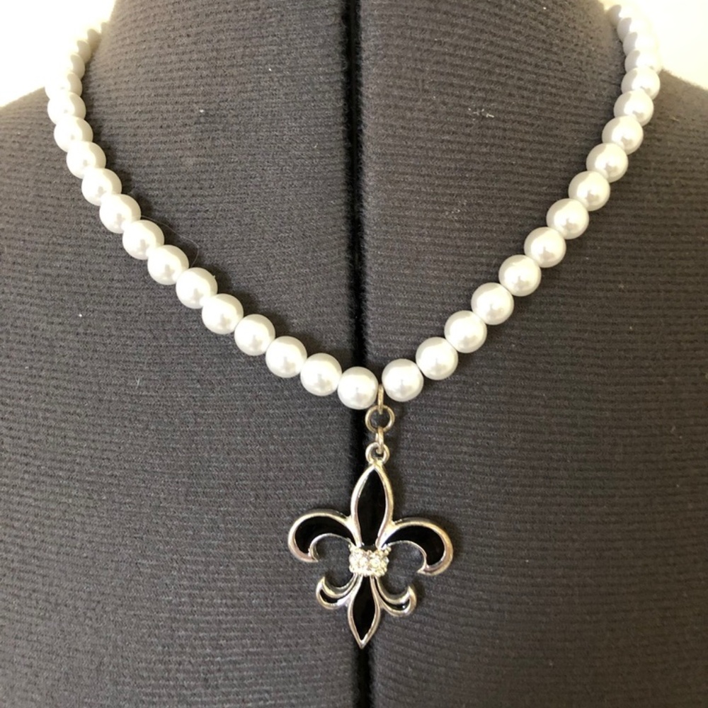 Girls Fleur de Lis Necklace